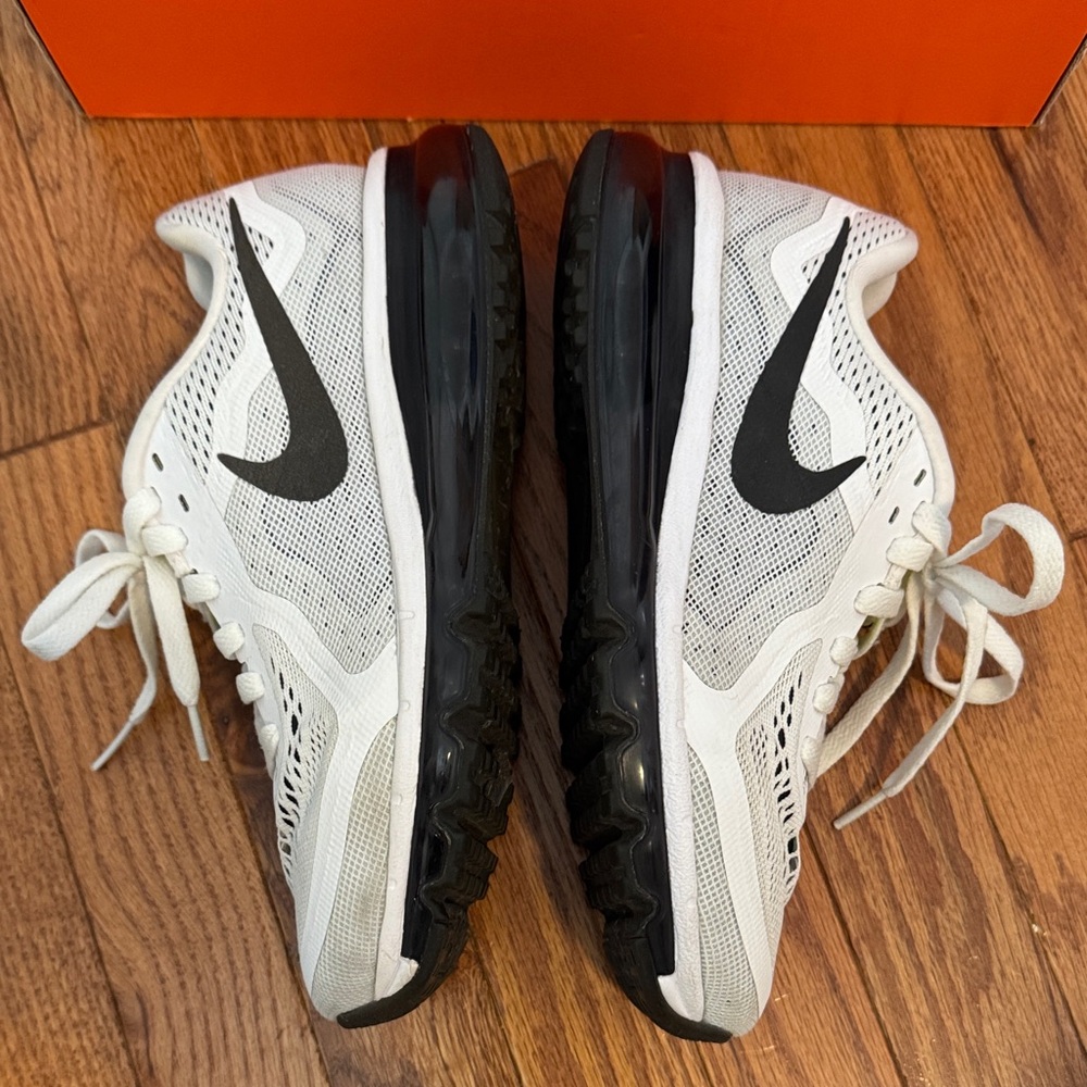 Nike Women Air Max White, Black & Neon Green - Picture 2 of 6